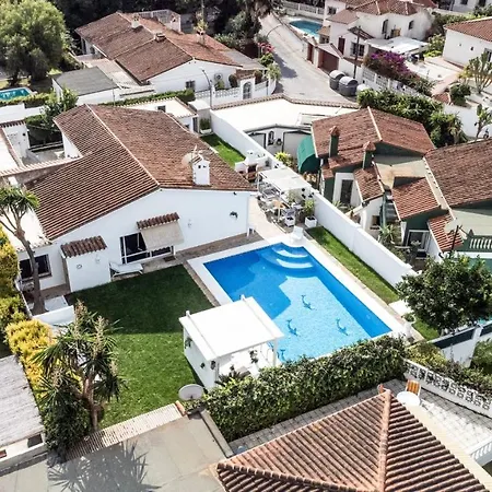 Cara, Costabella Villa Marbella