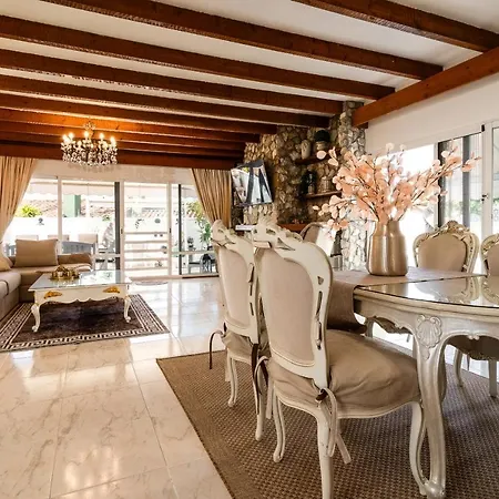 Villa Cara, Costabella *