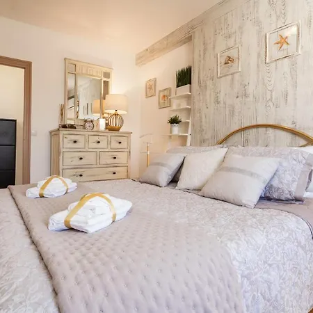 Villa Cara, Costabella Marbella